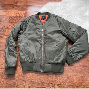 Bomber jacket